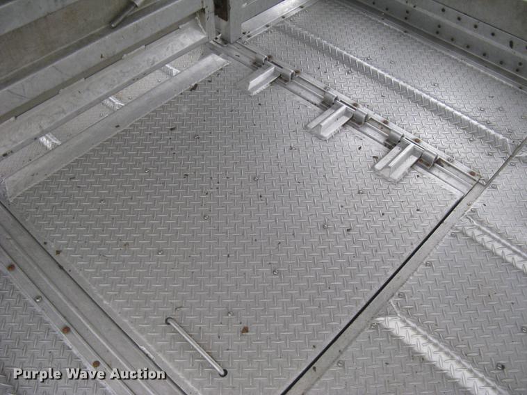 image for item DC1338 2011 Wilson Silver Star PSDCL-402 livestock trailer