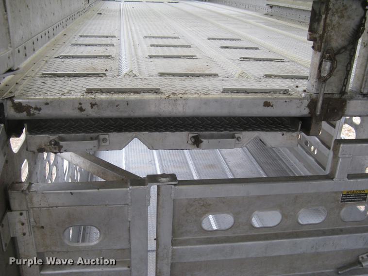 image for item DC1338 2011 Wilson Silver Star PSDCL-402 livestock trailer