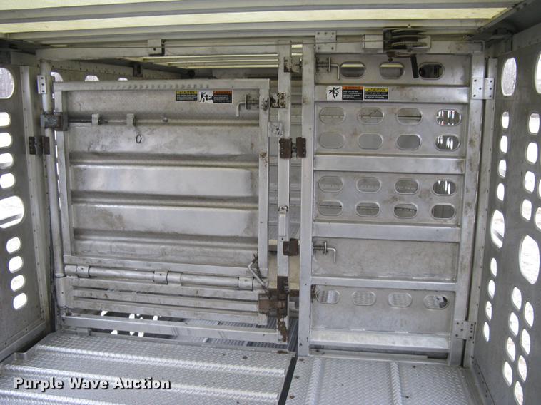 image for item DC1338 2011 Wilson Silver Star PSDCL-402 livestock trailer