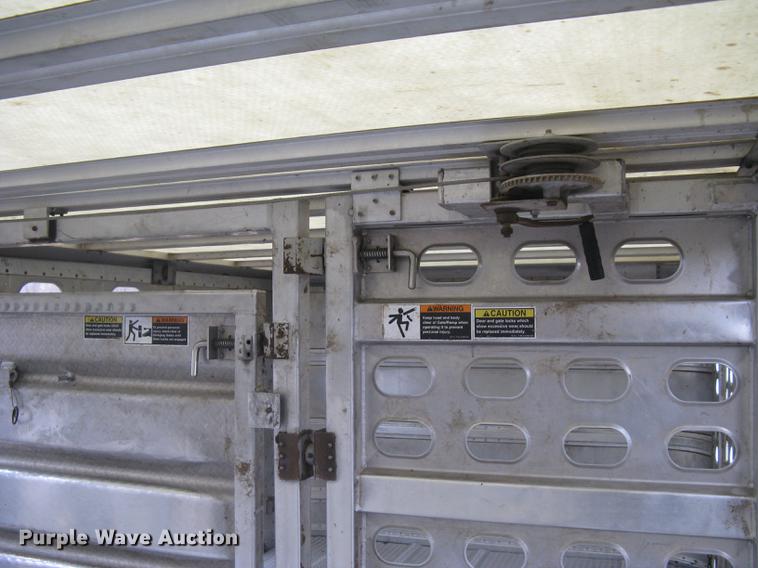 image for item DC1338 2011 Wilson Silver Star PSDCL-402 livestock trailer