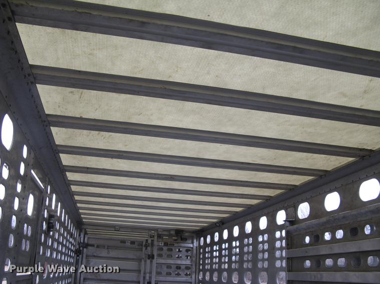 image for item DC1338 2011 Wilson Silver Star PSDCL-402 livestock trailer