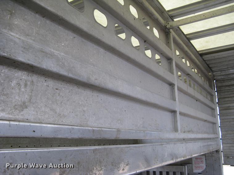 image for item DC1338 2011 Wilson Silver Star PSDCL-402 livestock trailer
