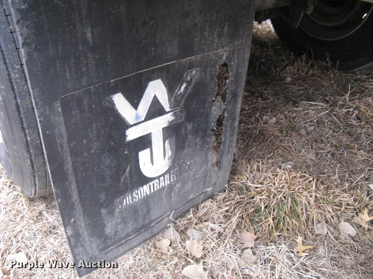 image for item DC1338 2011 Wilson Silver Star PSDCL-402 livestock trailer