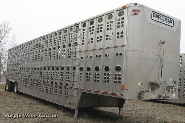 image for item DC1339 2010 Wilson Silver Star PSDCL-402 livestock trailer