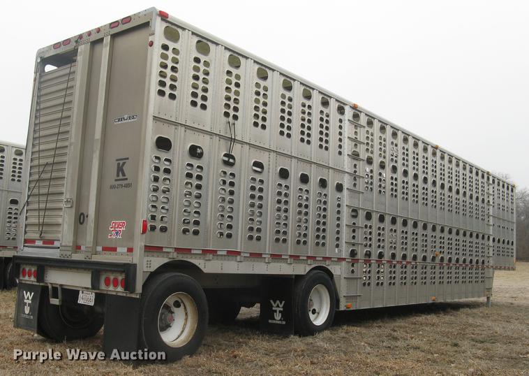 image for item DC1339 2010 Wilson Silver Star PSDCL-402 livestock trailer