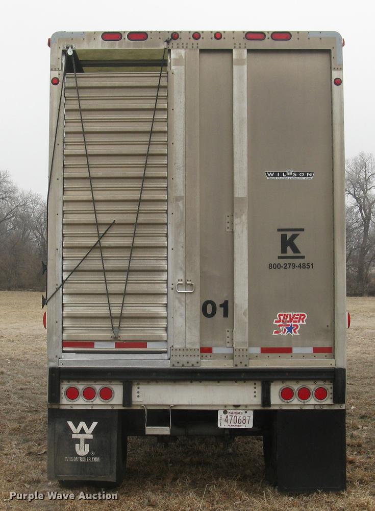 image for item DC1339 2010 Wilson Silver Star PSDCL-402 livestock trailer