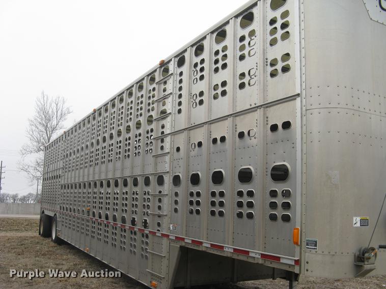 image for item DC1339 2010 Wilson Silver Star PSDCL-402 livestock trailer