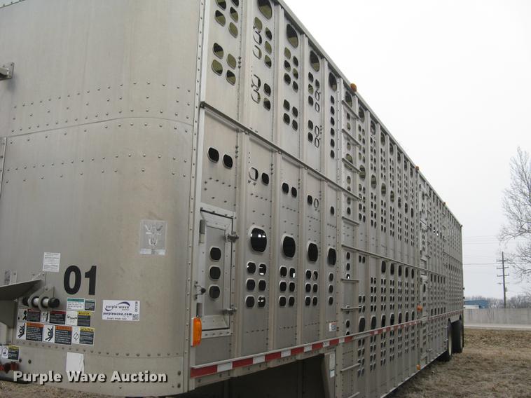 image for item DC1339 2010 Wilson Silver Star PSDCL-402 livestock trailer