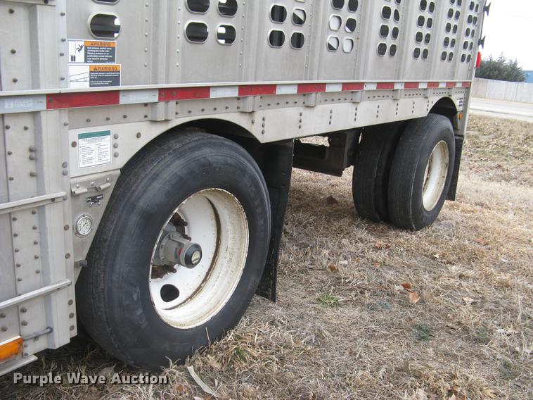 image for item DC1339 2010 Wilson Silver Star PSDCL-402 livestock trailer