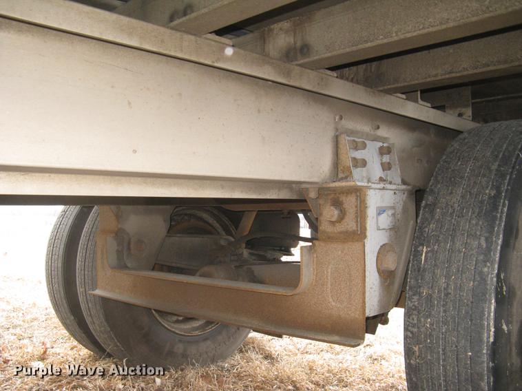 image for item DC1339 2010 Wilson Silver Star PSDCL-402 livestock trailer