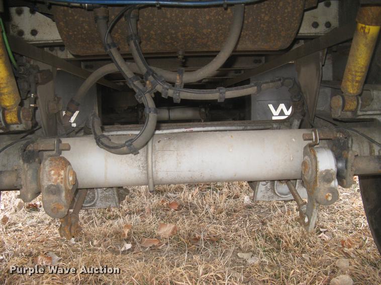 image for item DC1339 2010 Wilson Silver Star PSDCL-402 livestock trailer