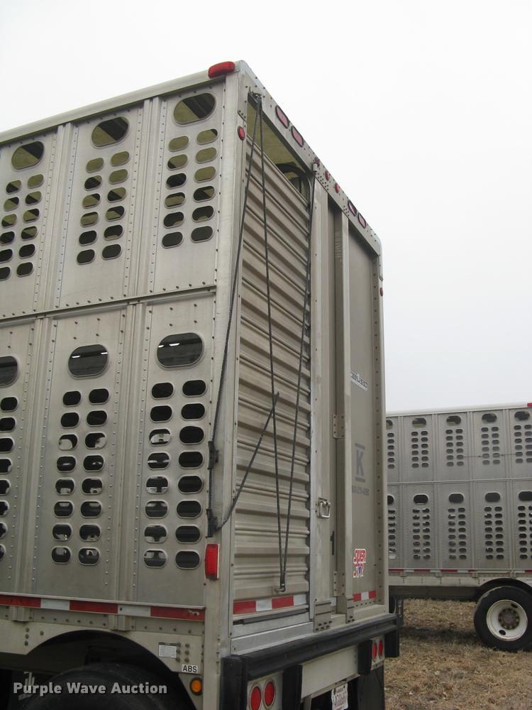 image for item DC1339 2010 Wilson Silver Star PSDCL-402 livestock trailer