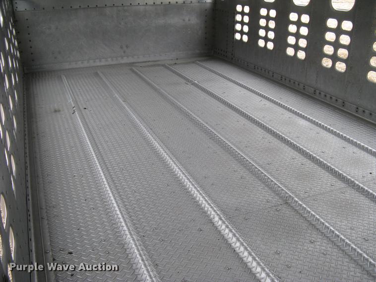 image for item DC1339 2010 Wilson Silver Star PSDCL-402 livestock trailer