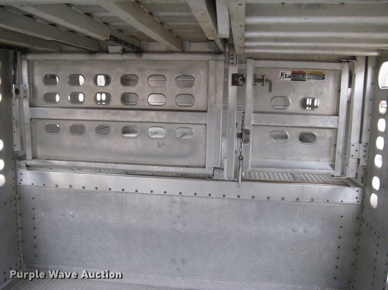 image for item DC1339 2010 Wilson Silver Star PSDCL-402 livestock trailer