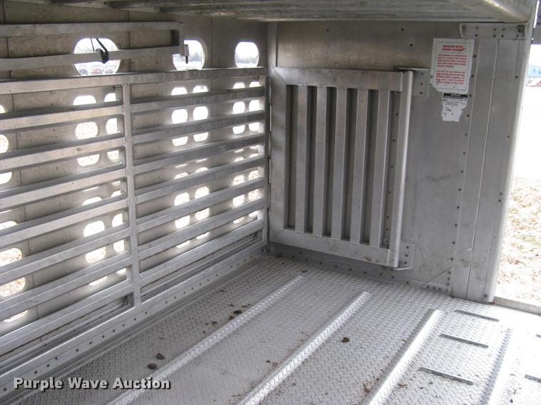 image for item DC1339 2010 Wilson Silver Star PSDCL-402 livestock trailer