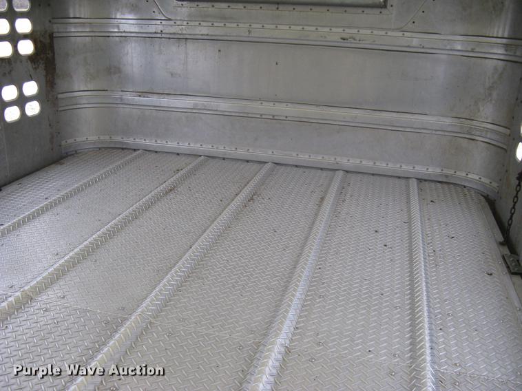 image for item DC1339 2010 Wilson Silver Star PSDCL-402 livestock trailer