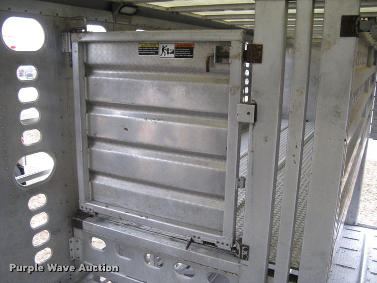 image for item DC1339 2010 Wilson Silver Star PSDCL-402 livestock trailer