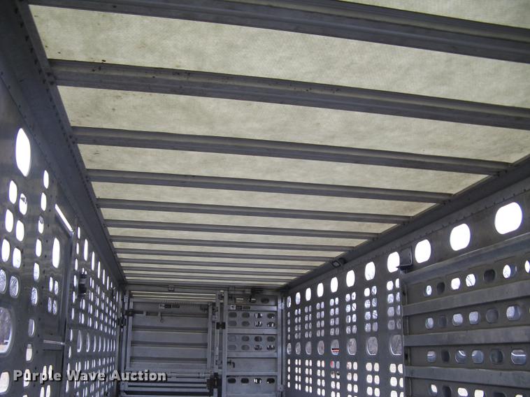 image for item DC1339 2010 Wilson Silver Star PSDCL-402 livestock trailer
