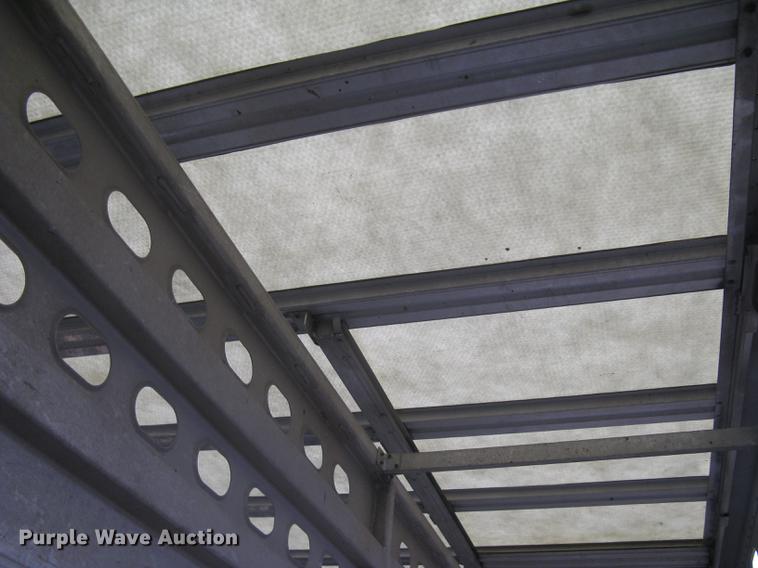 image for item DC1339 2010 Wilson Silver Star PSDCL-402 livestock trailer