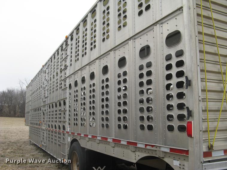 image for item DC1340 2010 Wilson Silver Star PSDCL-402 livestock trailer