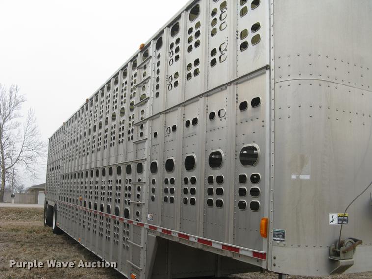 image for item DC1340 2010 Wilson Silver Star PSDCL-402 livestock trailer