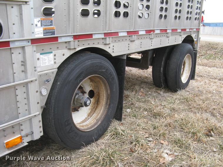 image for item DC1340 2010 Wilson Silver Star PSDCL-402 livestock trailer