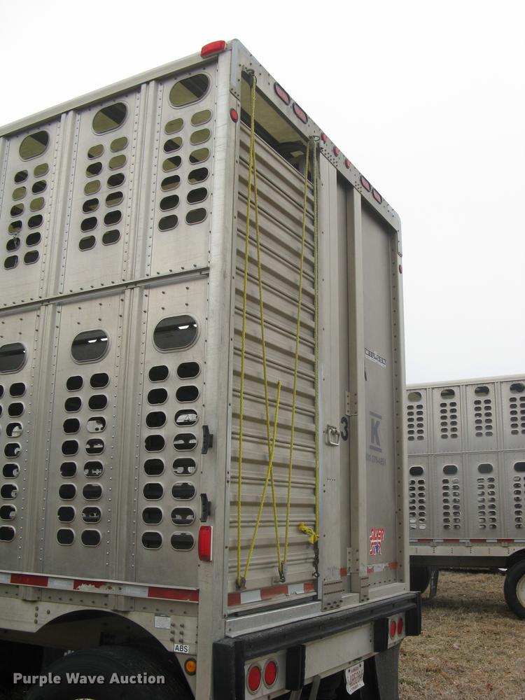 image for item DC1340 2010 Wilson Silver Star PSDCL-402 livestock trailer