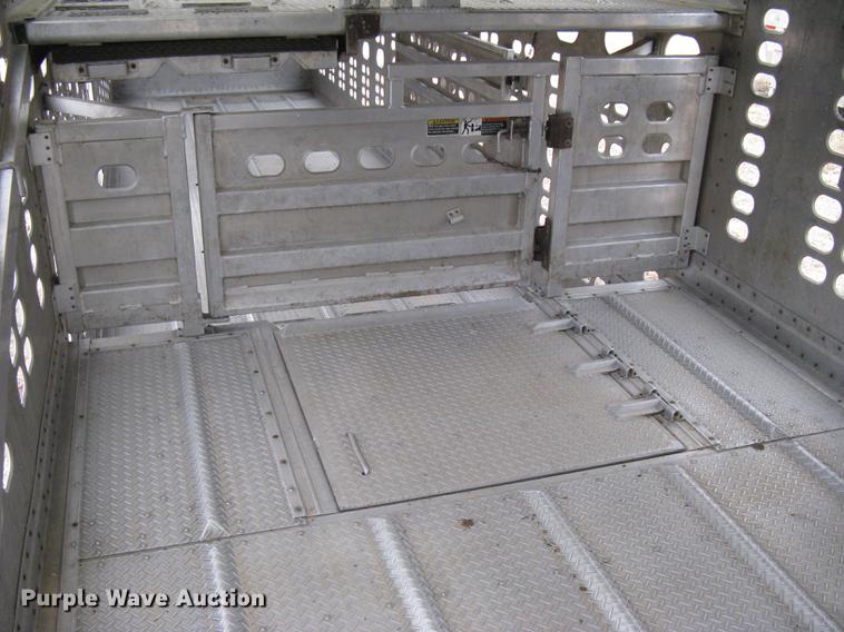 image for item DC1340 2010 Wilson Silver Star PSDCL-402 livestock trailer