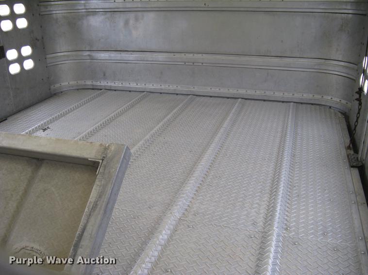 image for item DC1340 2010 Wilson Silver Star PSDCL-402 livestock trailer