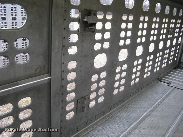 image for item DC1340 2010 Wilson Silver Star PSDCL-402 livestock trailer