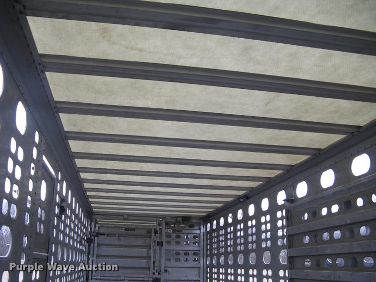 image for item DC1340 2010 Wilson Silver Star PSDCL-402 livestock trailer