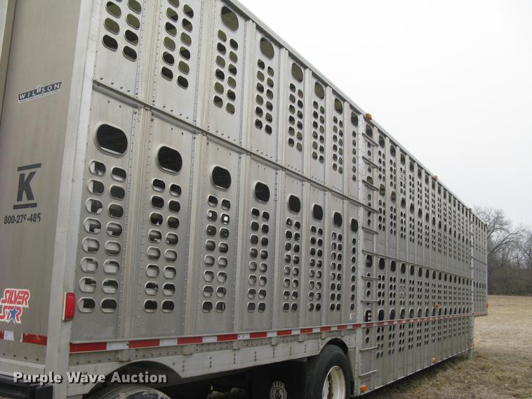 image for item DC1341 2011 Wilson Silver Star PSDCL-402 livestock trailer