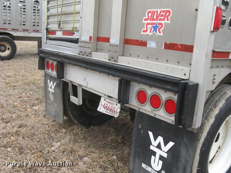 image for item DC1341 2011 Wilson Silver Star PSDCL-402 livestock trailer