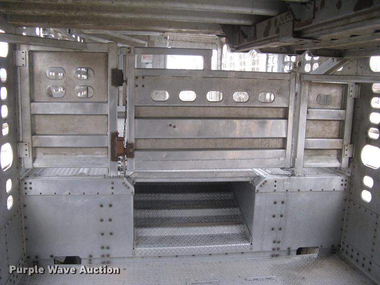 image for item DC1341 2011 Wilson Silver Star PSDCL-402 livestock trailer