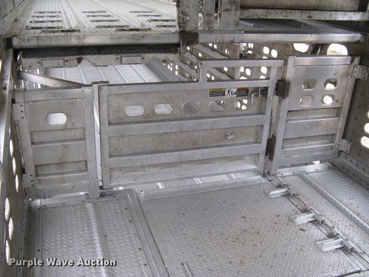 image for item DC1341 2011 Wilson Silver Star PSDCL-402 livestock trailer