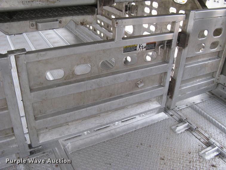 image for item DC1341 2011 Wilson Silver Star PSDCL-402 livestock trailer