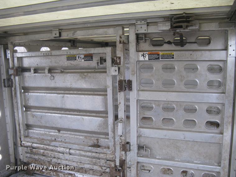 image for item DC1341 2011 Wilson Silver Star PSDCL-402 livestock trailer