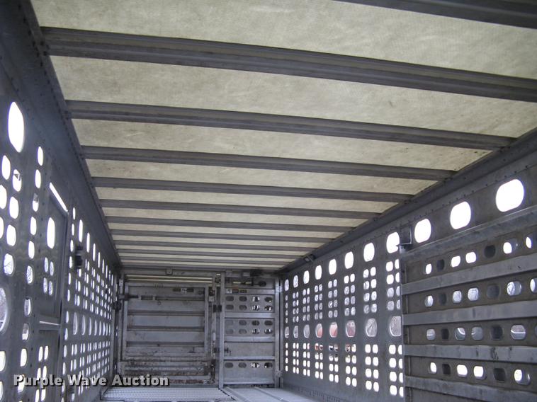image for item DC1341 2011 Wilson Silver Star PSDCL-402 livestock trailer