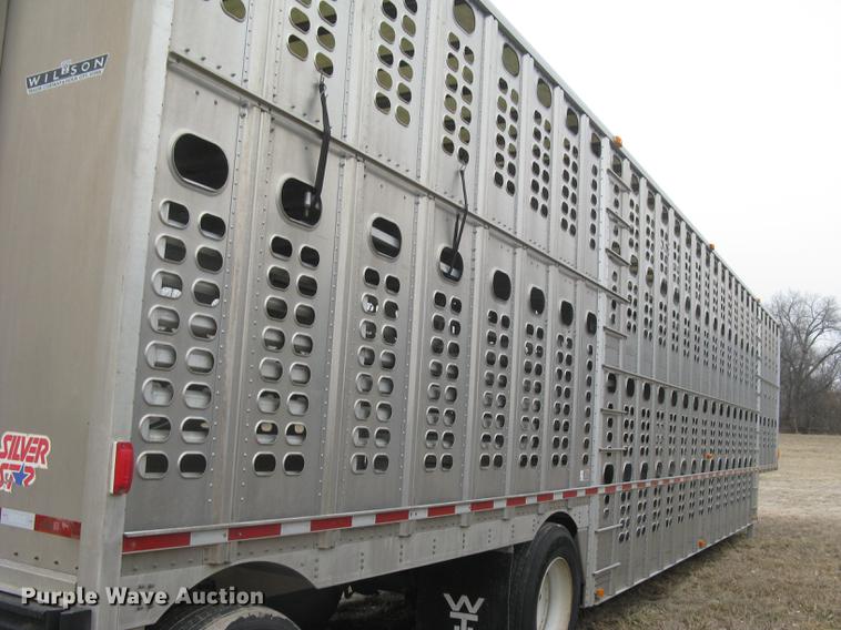 image for item DC1342 2011 Wilson Silver Star PSDCL-402 livestock trailer
