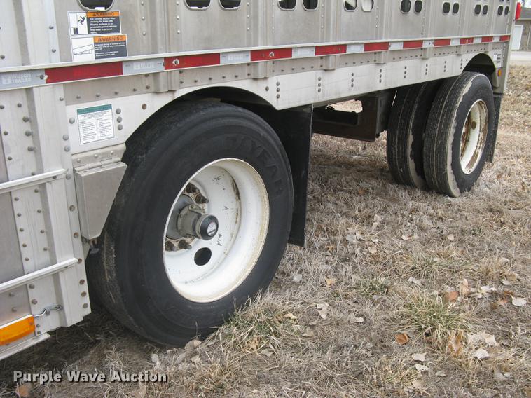 image for item DC1342 2011 Wilson Silver Star PSDCL-402 livestock trailer