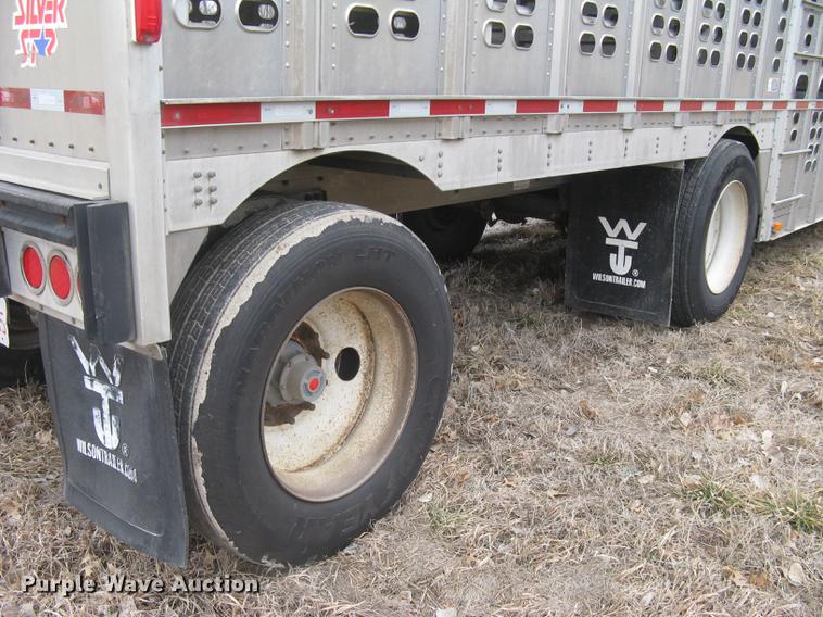image for item DC1342 2011 Wilson Silver Star PSDCL-402 livestock trailer