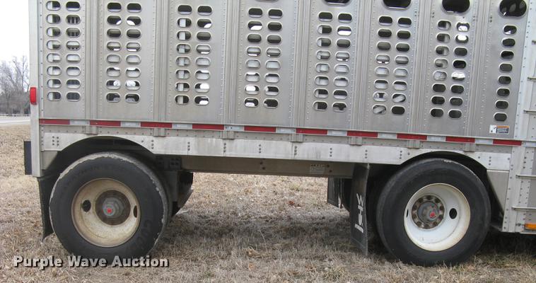 image for item DC1342 2011 Wilson Silver Star PSDCL-402 livestock trailer