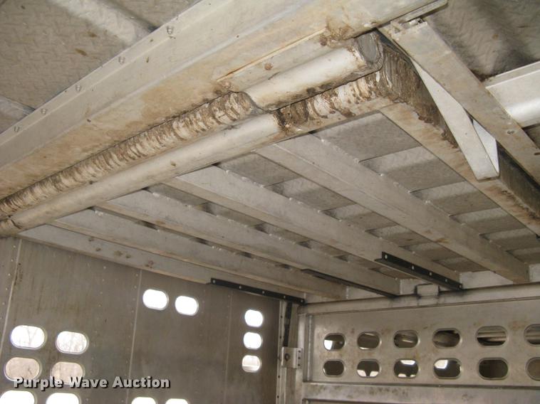 image for item DC1342 2011 Wilson Silver Star PSDCL-402 livestock trailer