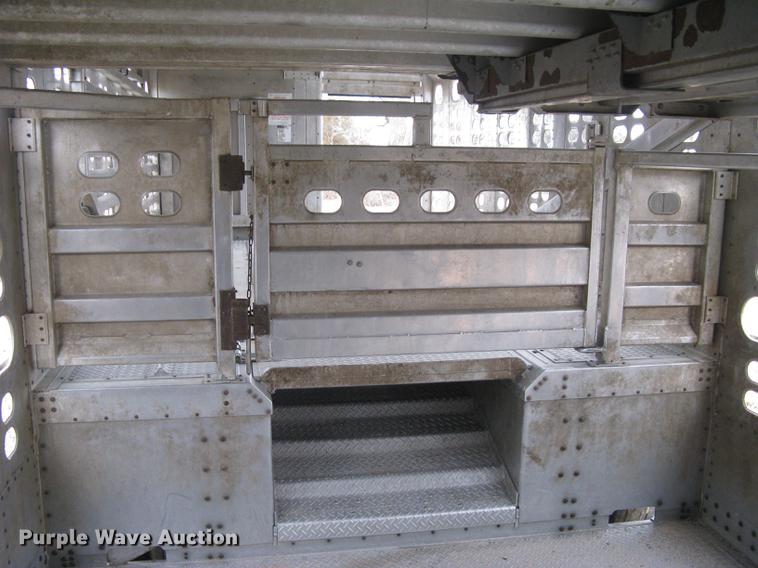 image for item DC1342 2011 Wilson Silver Star PSDCL-402 livestock trailer
