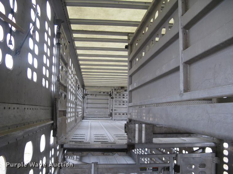 image for item DC1342 2011 Wilson Silver Star PSDCL-402 livestock trailer