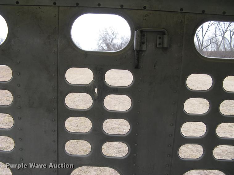 image for item DC1342 2011 Wilson Silver Star PSDCL-402 livestock trailer