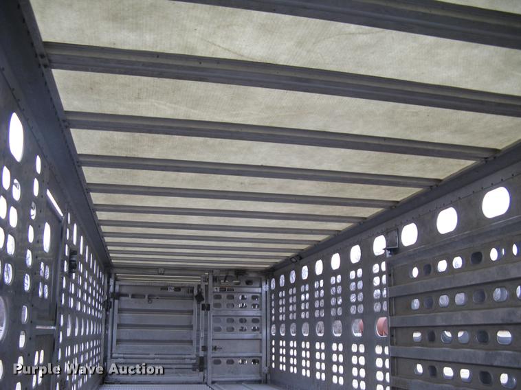 image for item DC1342 2011 Wilson Silver Star PSDCL-402 livestock trailer