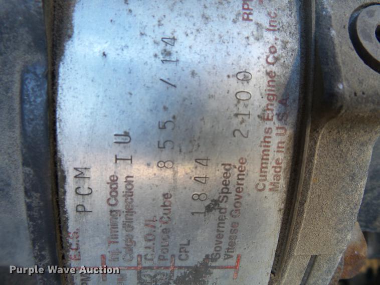 image for item DD2382 1995 Peterbilt 379 semi truck