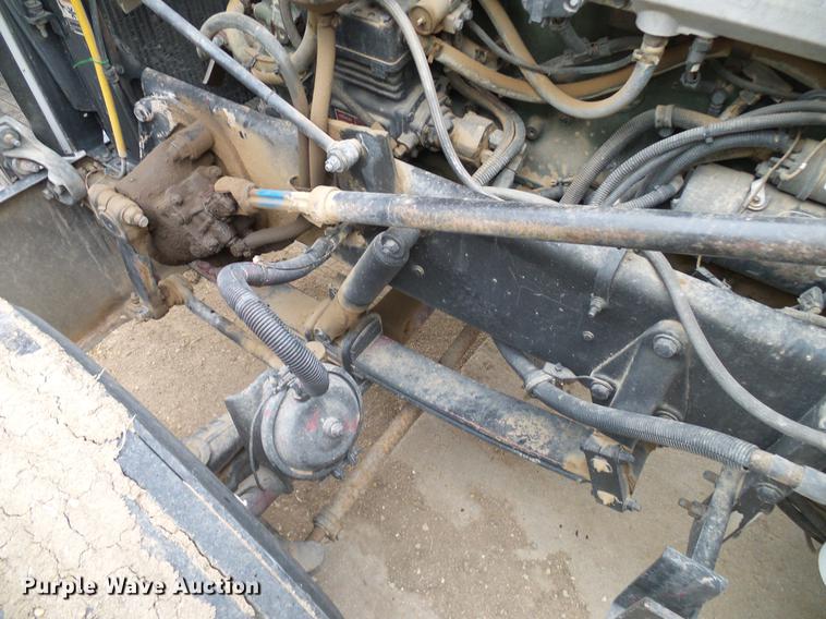 image for item DD5987 2000 Peterbilt 379 semi truck