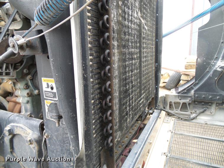 image for item DD5987 2000 Peterbilt 379 semi truck